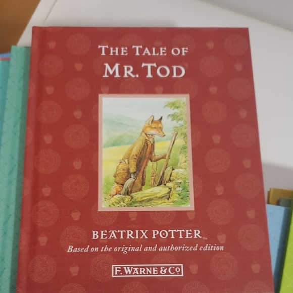 Beatrix Potter Peter Rabbit Library Set 23 Stories - Picture 14 of 16